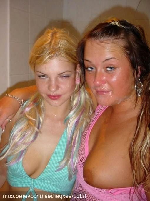 16P Amateur teen whores in pantyhose group fucked at swingers party