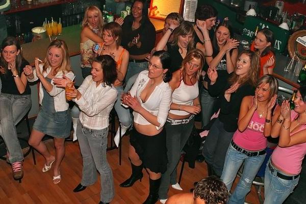 15P drunk teens sucking cock on stage in gangbang