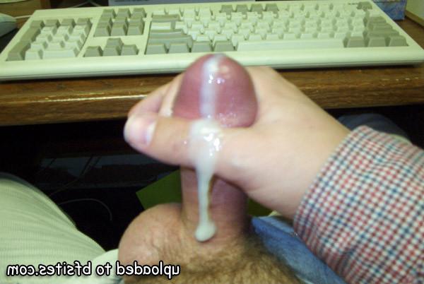 20P Homemade amateur guys naked