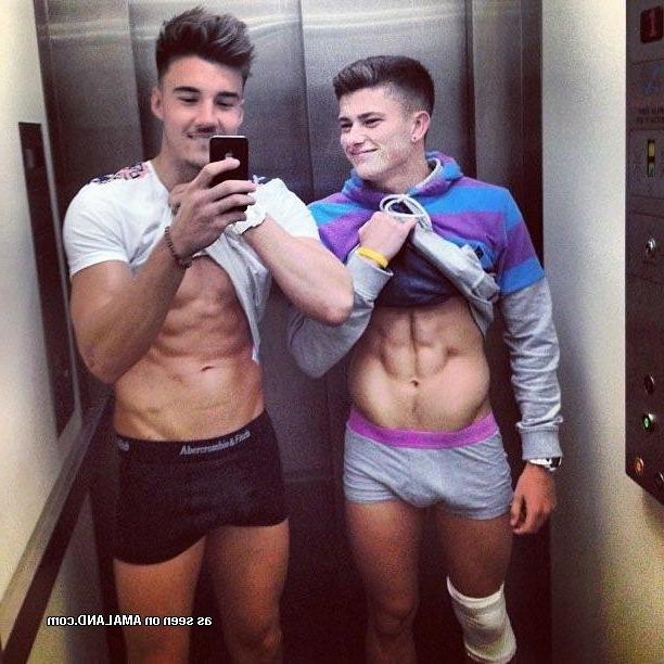 15P Picture compilation of kinky amateur jocks posing