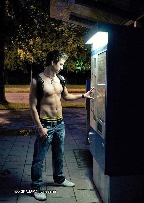 15P Picture compilation of kinky amateur jocks posing