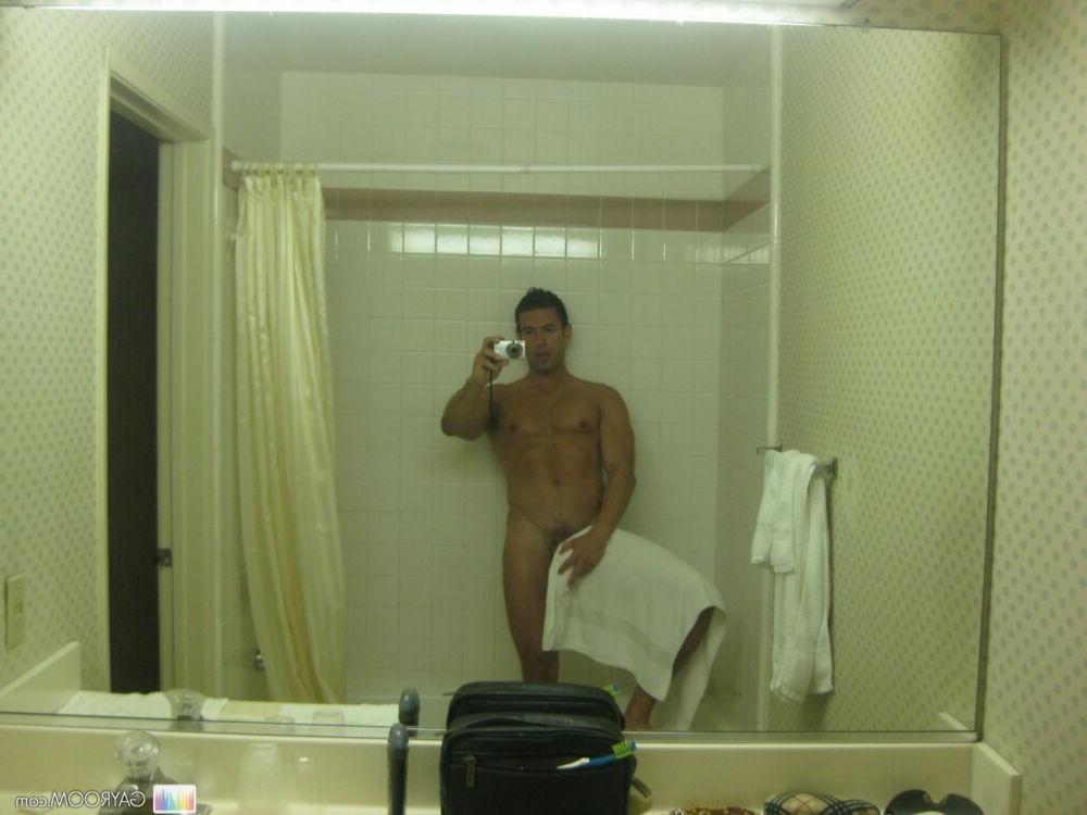 15P Horny amateur gays posing and fucking gallery 3