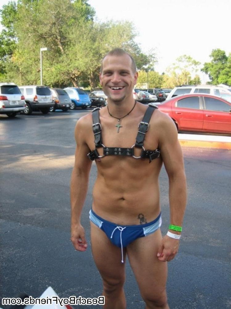 10P Amateur boys showing off some skin by posing topless outdoor