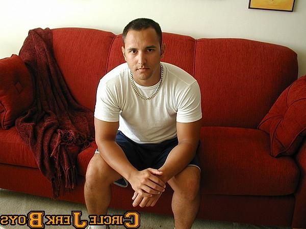 14P Cute amateur hunk in a t-shirt
