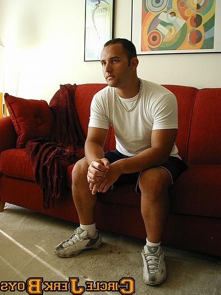 14P Cute amateur hunk in a t-shirt