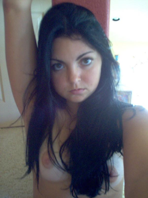 15P Amateur self-shooting teens showing their bodies
