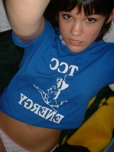 15P Gorgeous amateur girls showing their amazing bodies