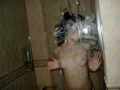 16P Photos of an amateur couple fucking in their cabin