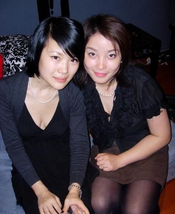 16P Photos of an amateur couple fucking in their cabin