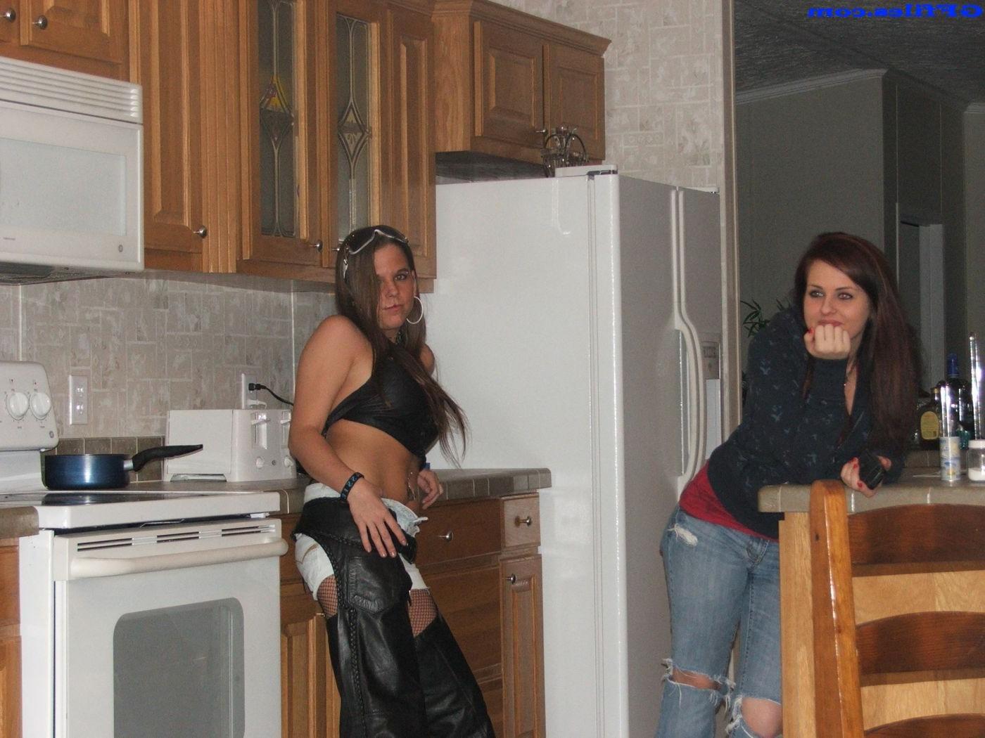 16P Amateur homemade teen girls
