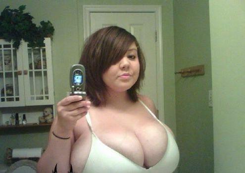 15P Check out my hot girlfriends get horny in these amateur pics