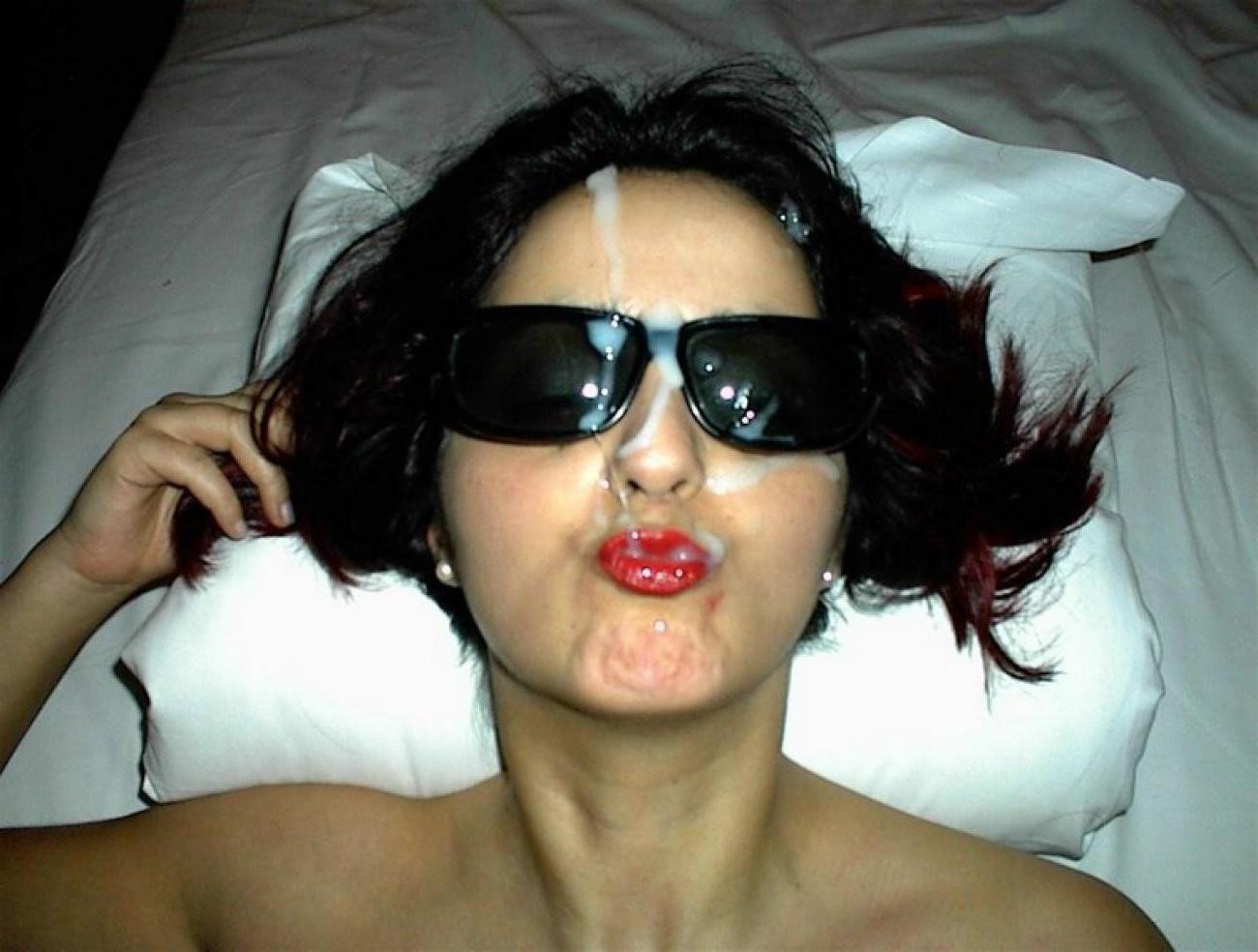 16P Check out my hot wife get horny in these amateur pics