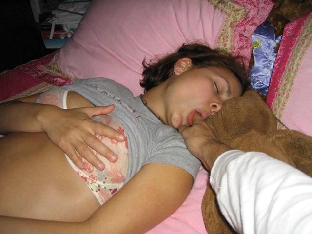 15P Check out my chick in these amazing amateur horny wife pics