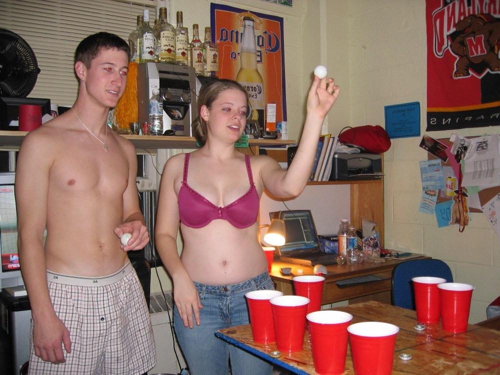 15P Nice sexy amateur girls posing in front of camera