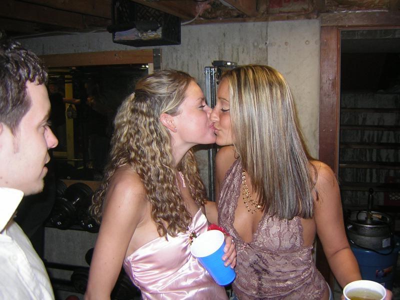 12P Filthy amateur ex girlfriends covered in cum
