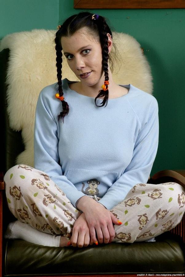 15P Hairy Pussy Amateur Girl In Pigtails Loses Her Pajamas