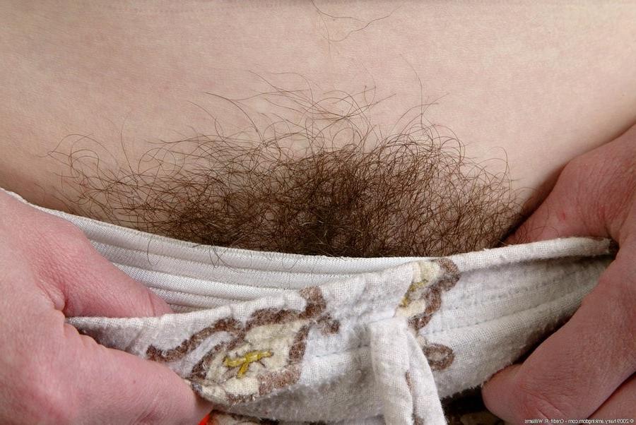 15P Hairy Pussy Amateur Girl In Pigtails Loses Her Pajamas