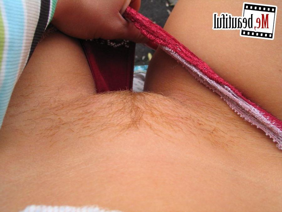 15P Flirty amateur model snapshots her valve and totties in the open air