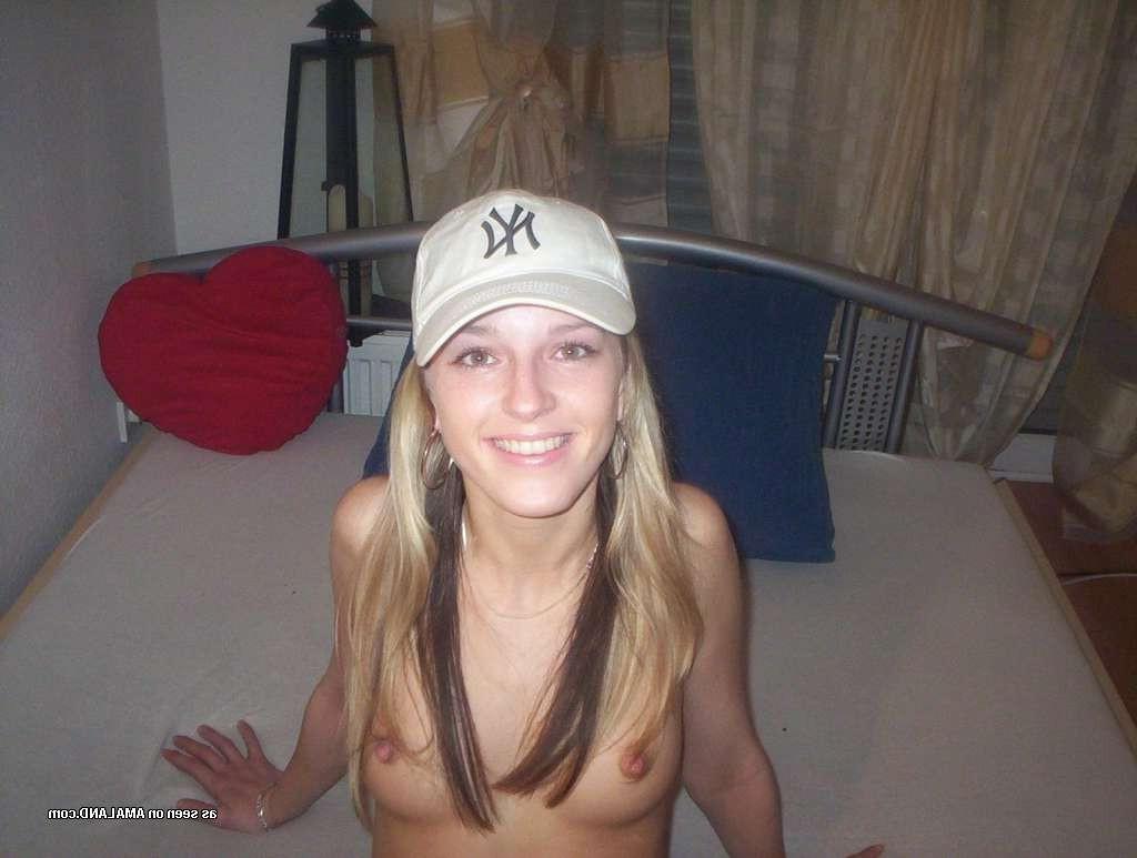 15P Homemade pix of real amateur teen girlfriend fucking big bottle