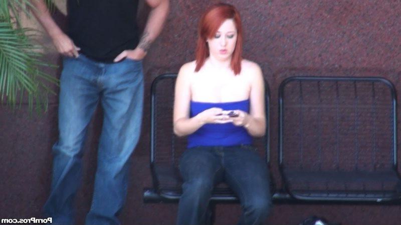 12P Tits of an amateur get flashed by a guy in public