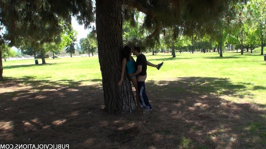 16P Horny brunette babe having sex in a public park