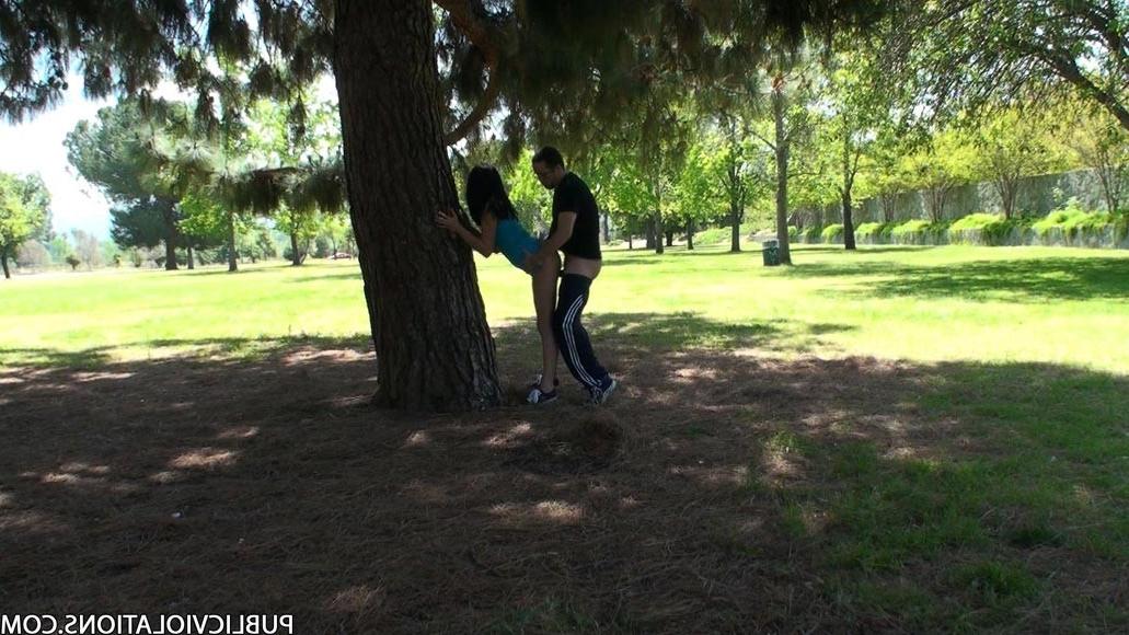 16P Horny brunette babe having sex in a public park