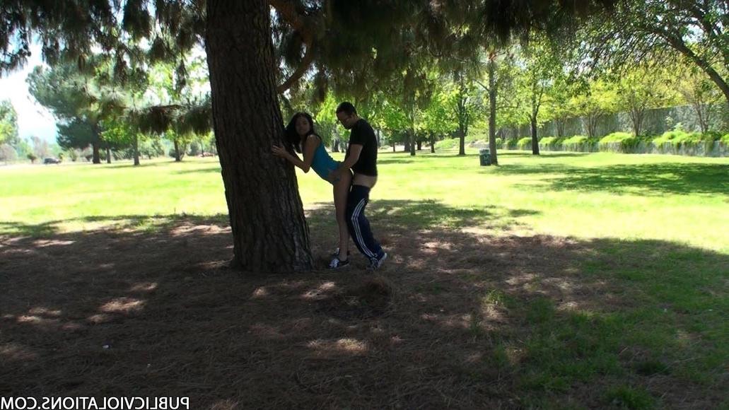 16P Horny brunette babe having sex in a public park