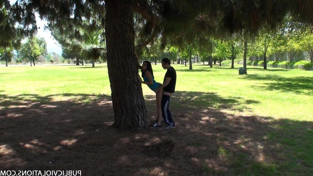 16P Horny brunette babe having sex in a public park