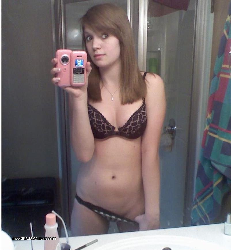 15P Amateur teen girlfriends self shooting in mirrors