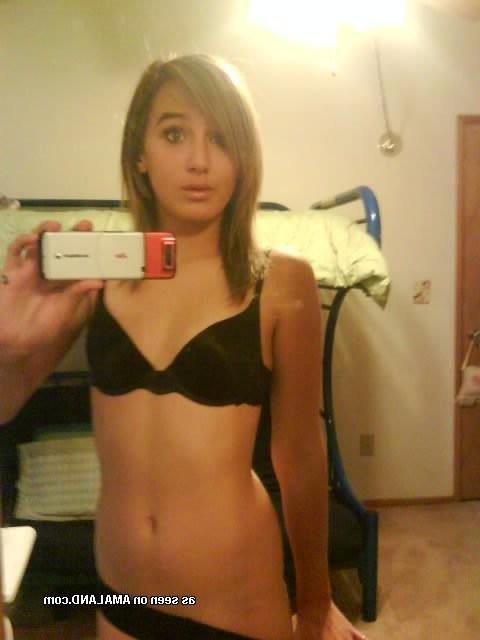 15P Amateur teen girlfriends self shooting in mirrors