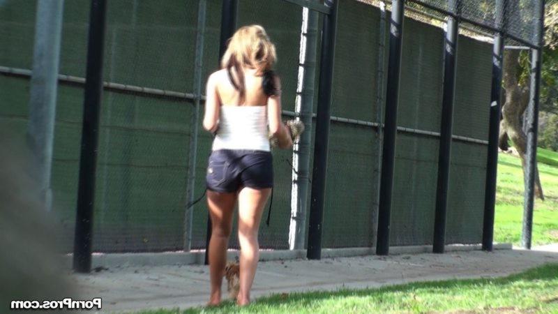 12P Amateur chick gets sharked while walking her dog
