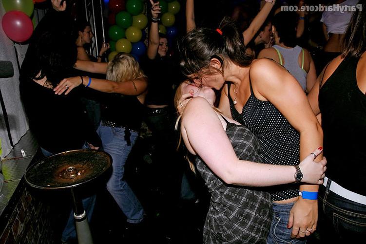 16P Drunk amateur girls fucking in public