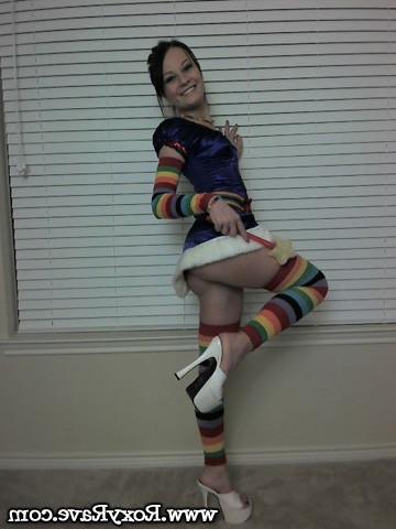 16P Amateur teen girl in colorful socks