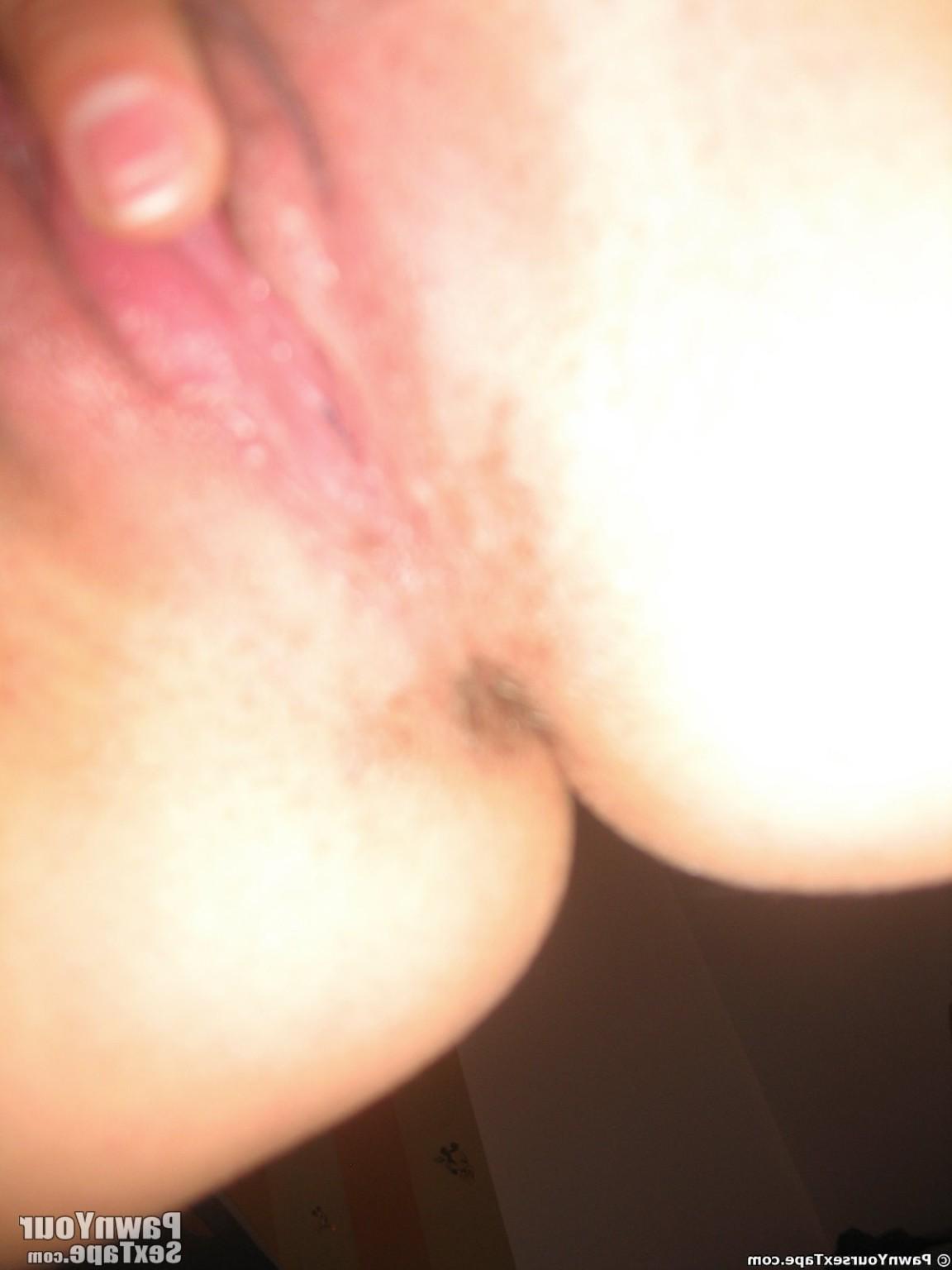 15P Lory grabs the cam in her bedroom and snaps hot pussy pics by herself while she 