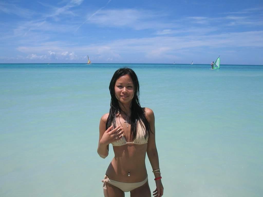 15P A real homemade picture of nude innocent young sexy exgfs