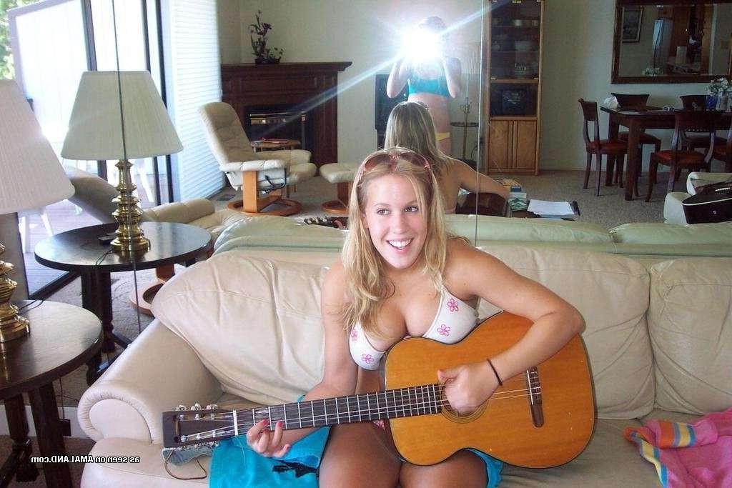 15P Homemade pics of amateur teen GFs from next door 