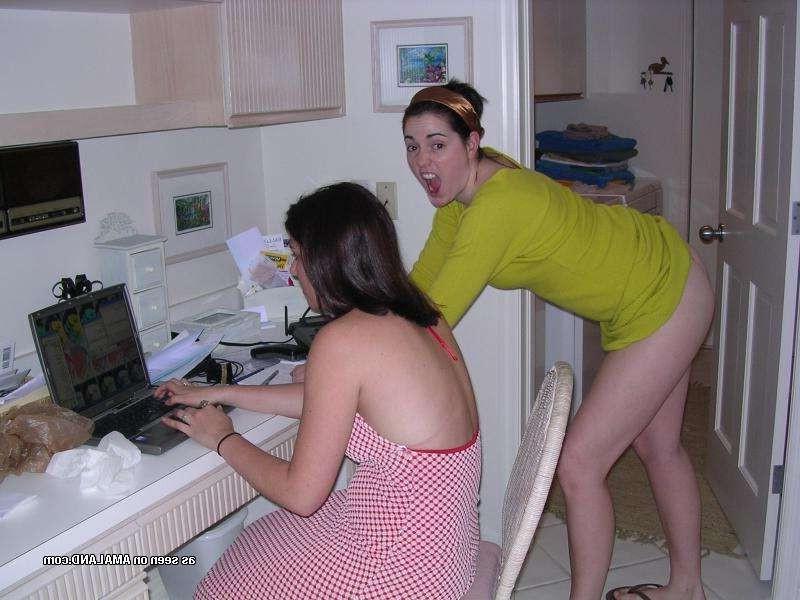 15P Homemade candid amateur teen girlfriend snapshots