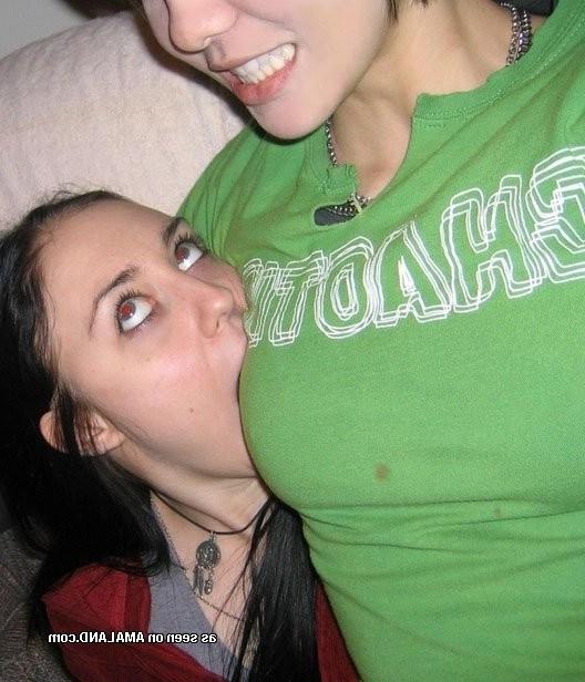 15P Homemade candid amateur teen girlfriend snapshots