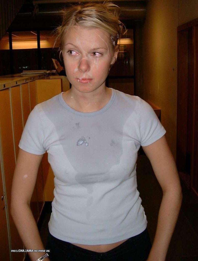 15P Homemade snapshots featuring cute naked amateur teen girlfriends
