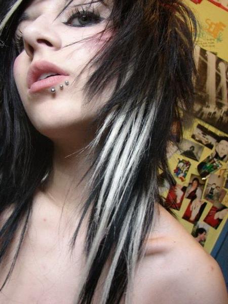 15P Tattooed and pierced amateur teenage girlfriends in homemade pix