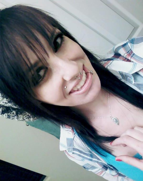 15P Tattooed and pierced amateur teenage girlfriends in homemade pix