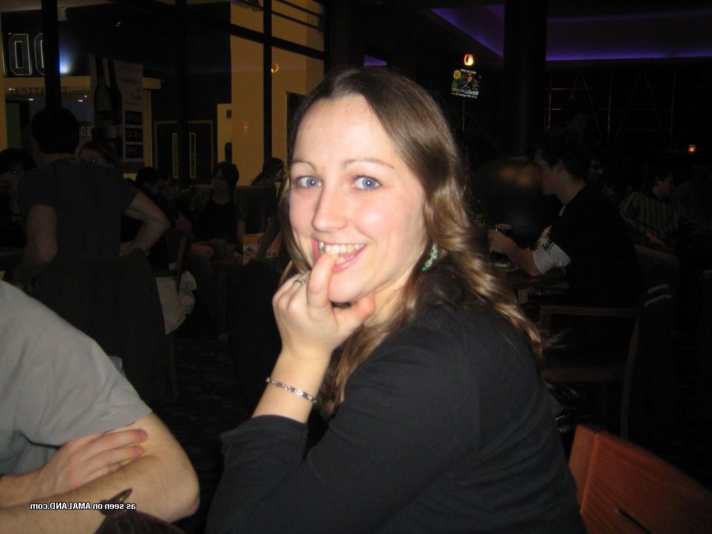 15P Amateur barely legal girlfriend poses in lingerie