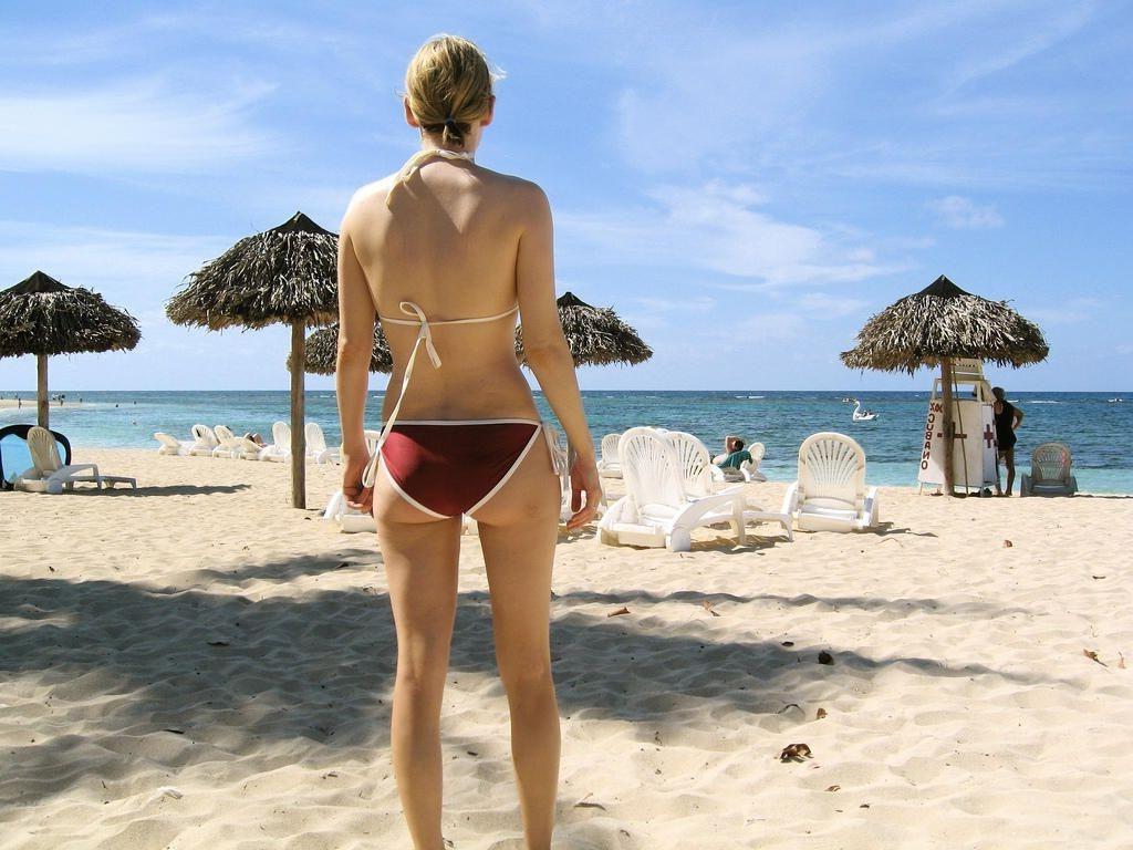 15P Incredible amateur teen girlfriends showing off in homemade pix