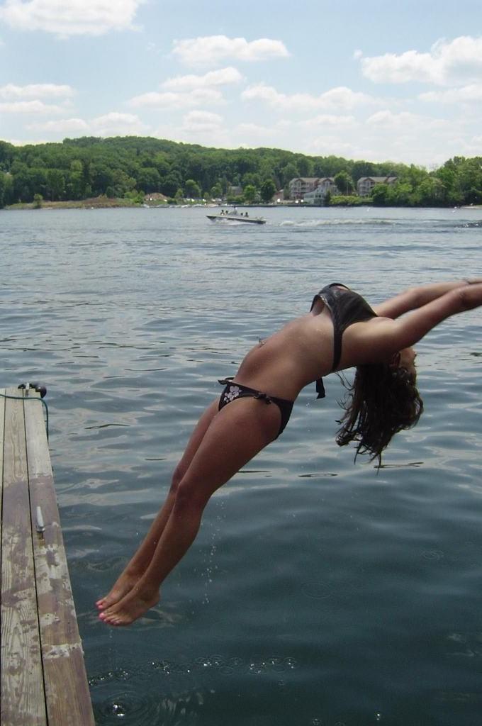 15P Incredible amateur teen girlfriends showing off in homemade pix