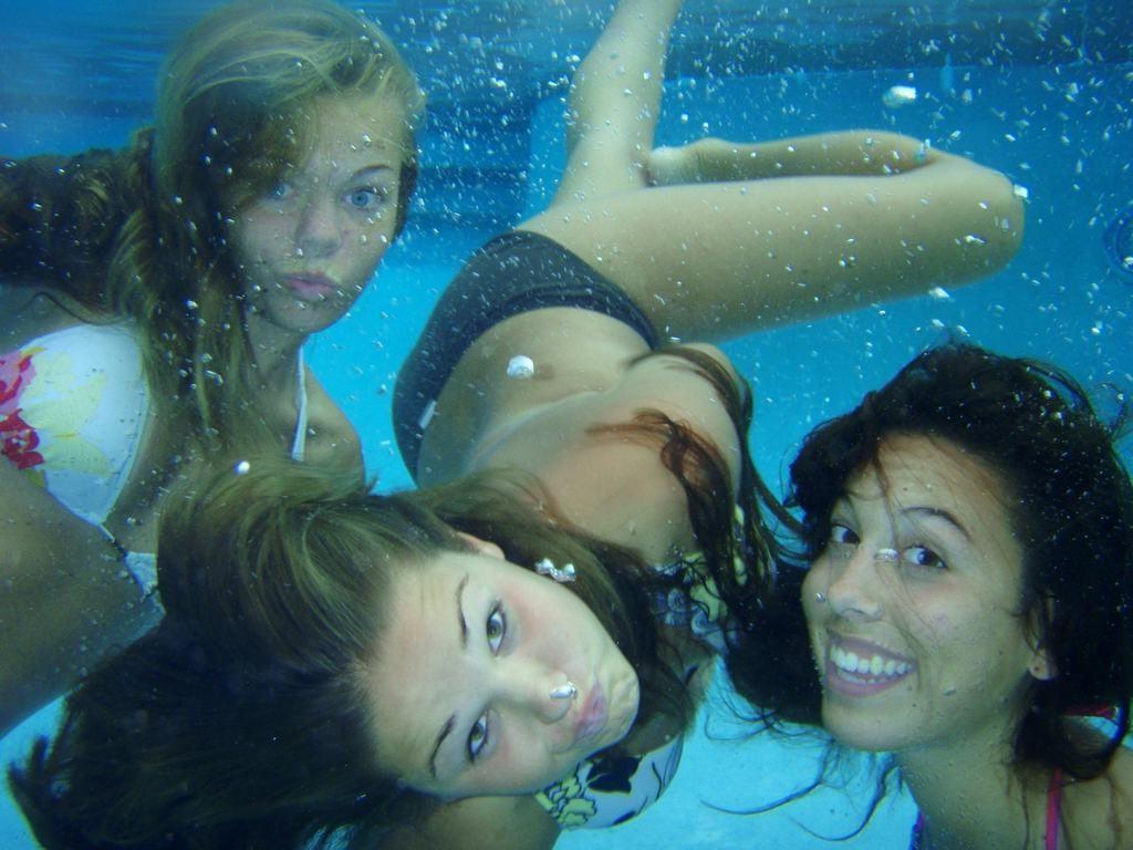15P Dreamy amateur teen GFs under water and outdoors in homemade pix