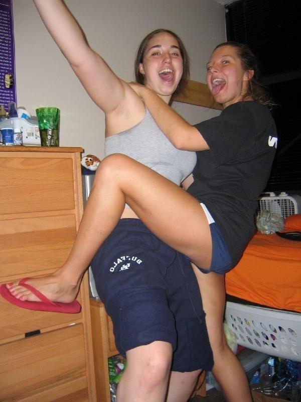 15P Various amateur barely legal girlfriends teasing