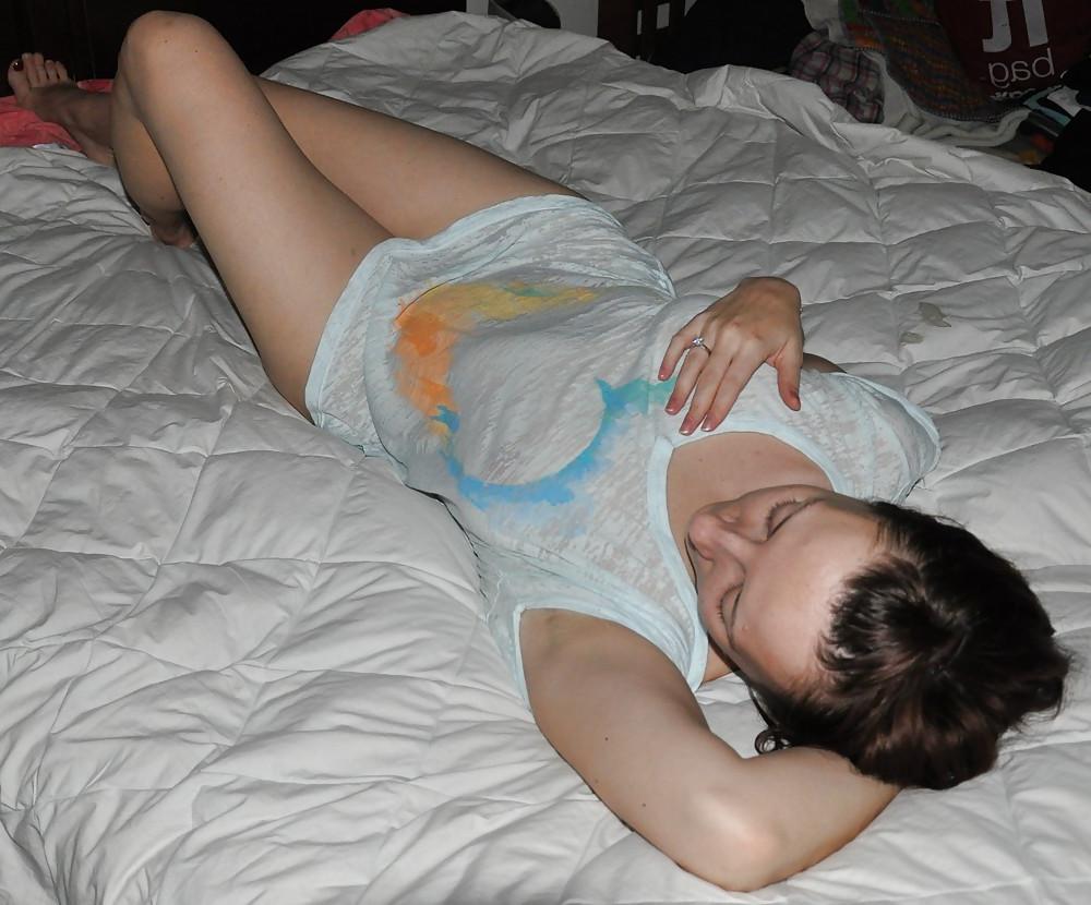 15P Wife Poses in T-Shirt and Fucks BBC with Slow Penetration