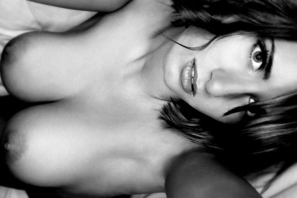 17P 100%Amateur hot photos in first plane part II