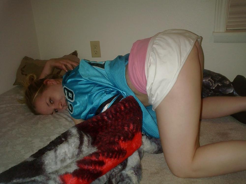 22P Chubby Blonde Amateur Posing