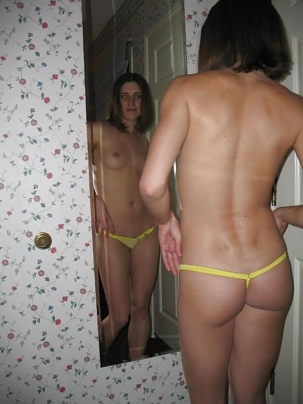 25P CUTE AMATEUR IN MINI BIKINI